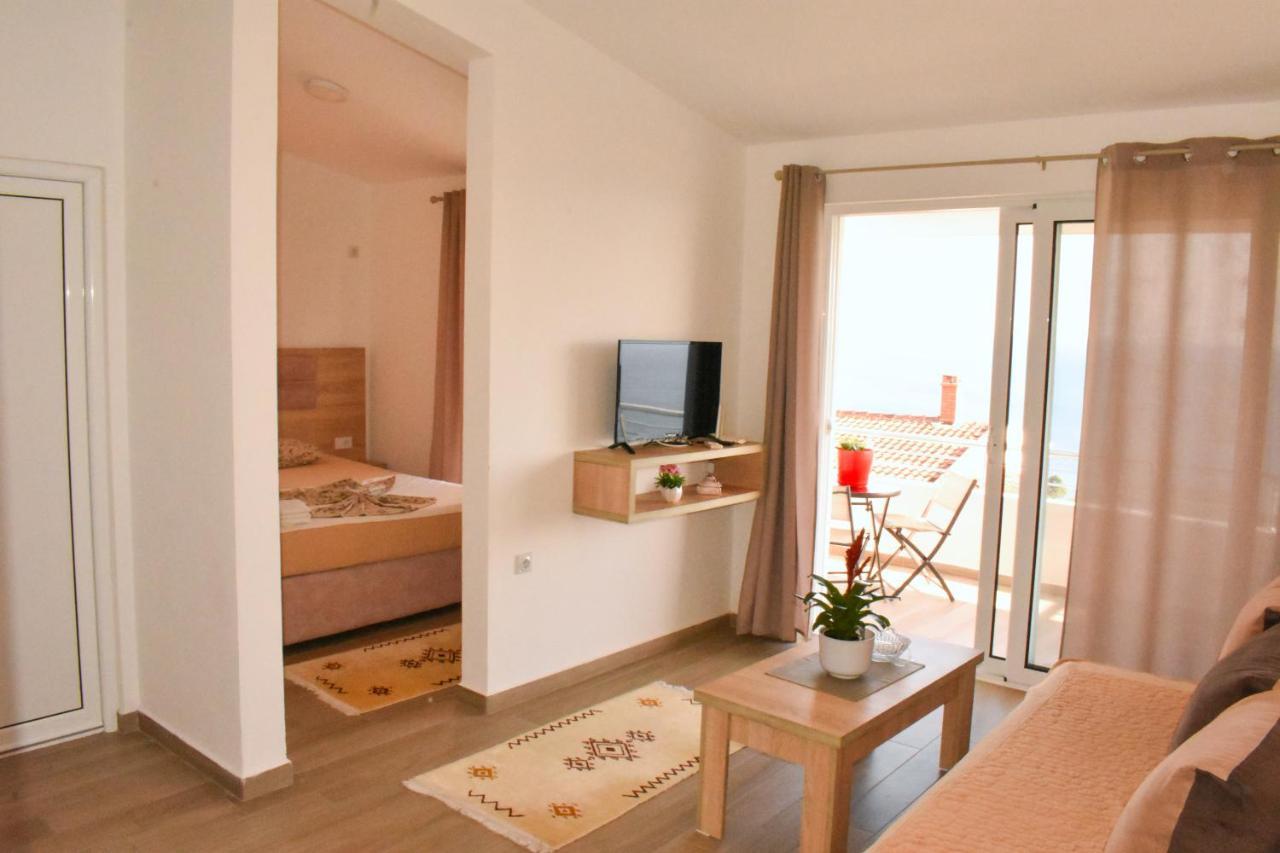 Studio Apartments Jupo Улцинь Экстерьер фото