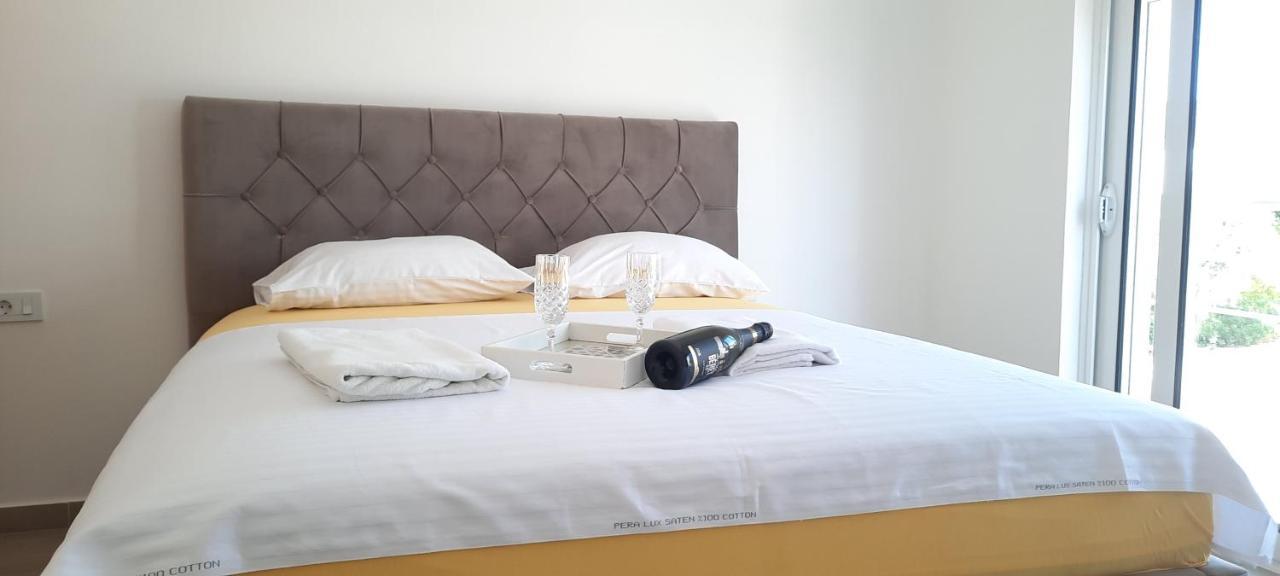 Studio Apartments Jupo Улцинь Экстерьер фото